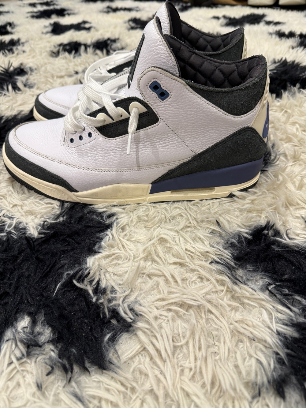 Air Jordan 3 OG SP "A Ma Maniére - Diffused Blue/White/Muslin/Anthracite" sneake